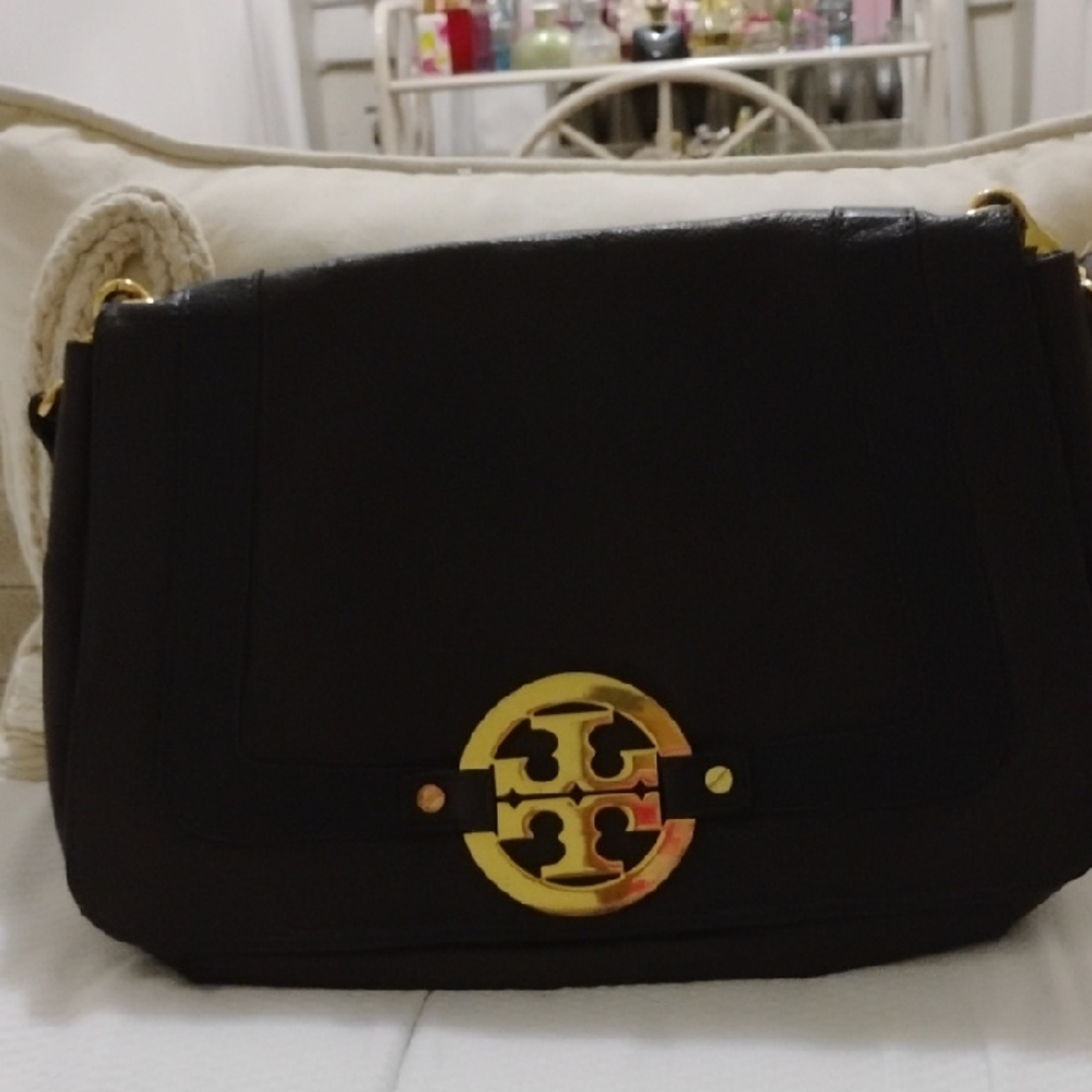 Tory Burch Black and Gold Shoulder Bag with Iconic Logo